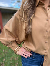 Load image into Gallery viewer, Camel Glitter Long Sleeve Top

